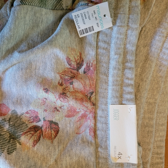 Maurices Plus Size Gray Floral Joggers Sz 4X NWT - Picture 6 of 13